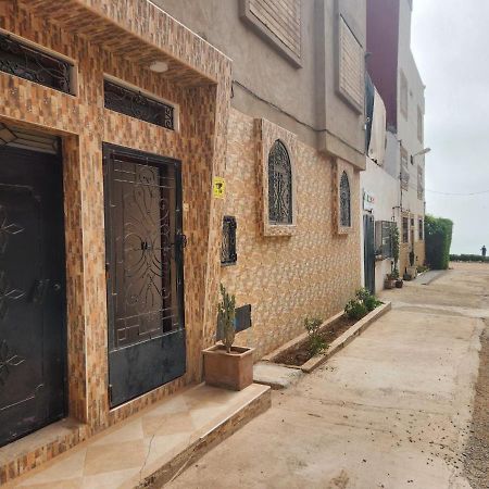Alma Surf House Bed and Breakfast Agadir Esterno foto